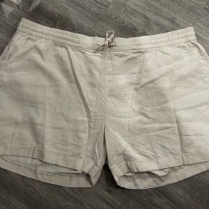 Old Navy Men's Cream Athletic Shorts